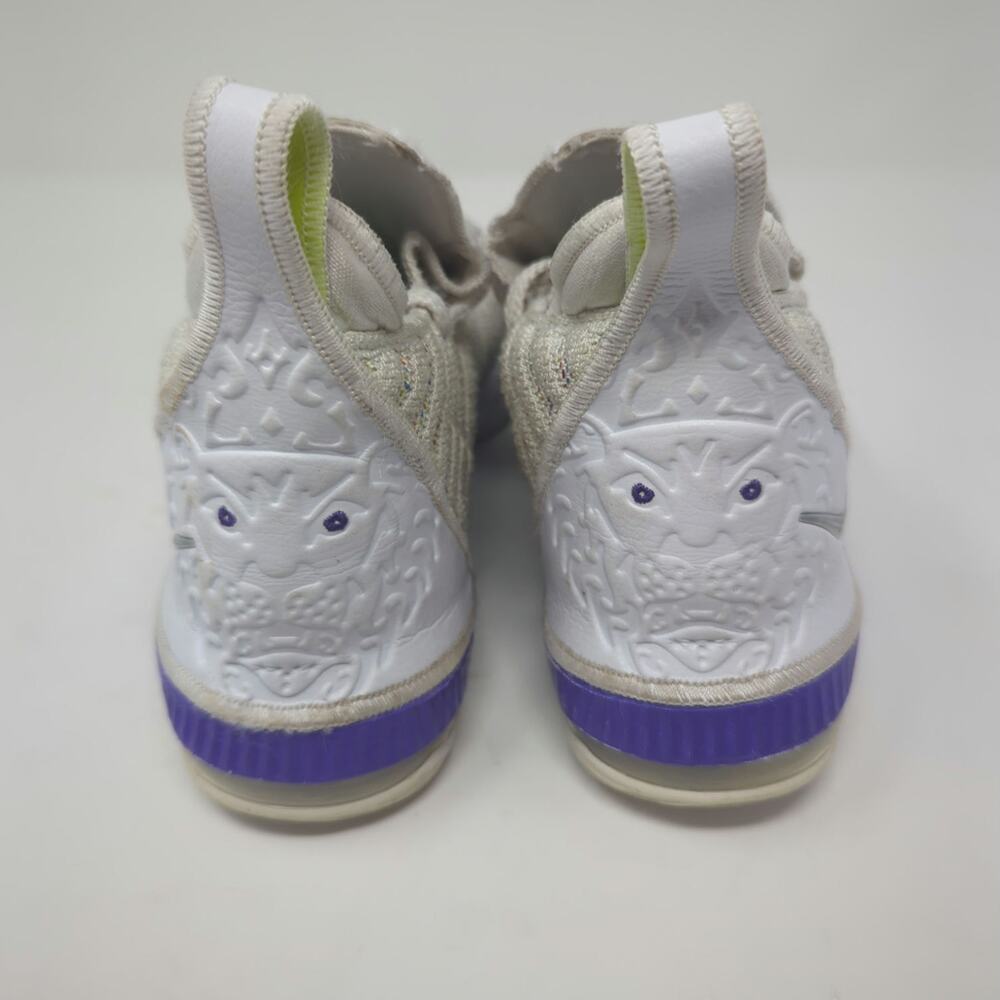 Nike LeBron 16 Buzz Lightyear Volt White Purple Grape Big Kids Size 6 - Picture 5 of 8